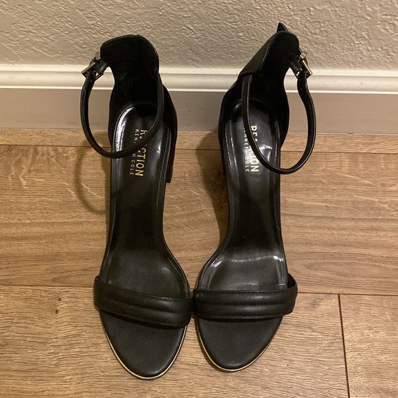 Kenneth Cole Reaction High Heels with Embroidery - size 8 - Picture 4 of 5